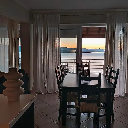 Sunrise Apartment *