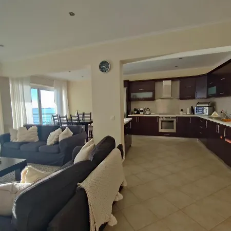 Sunrise Apartamento Barbati